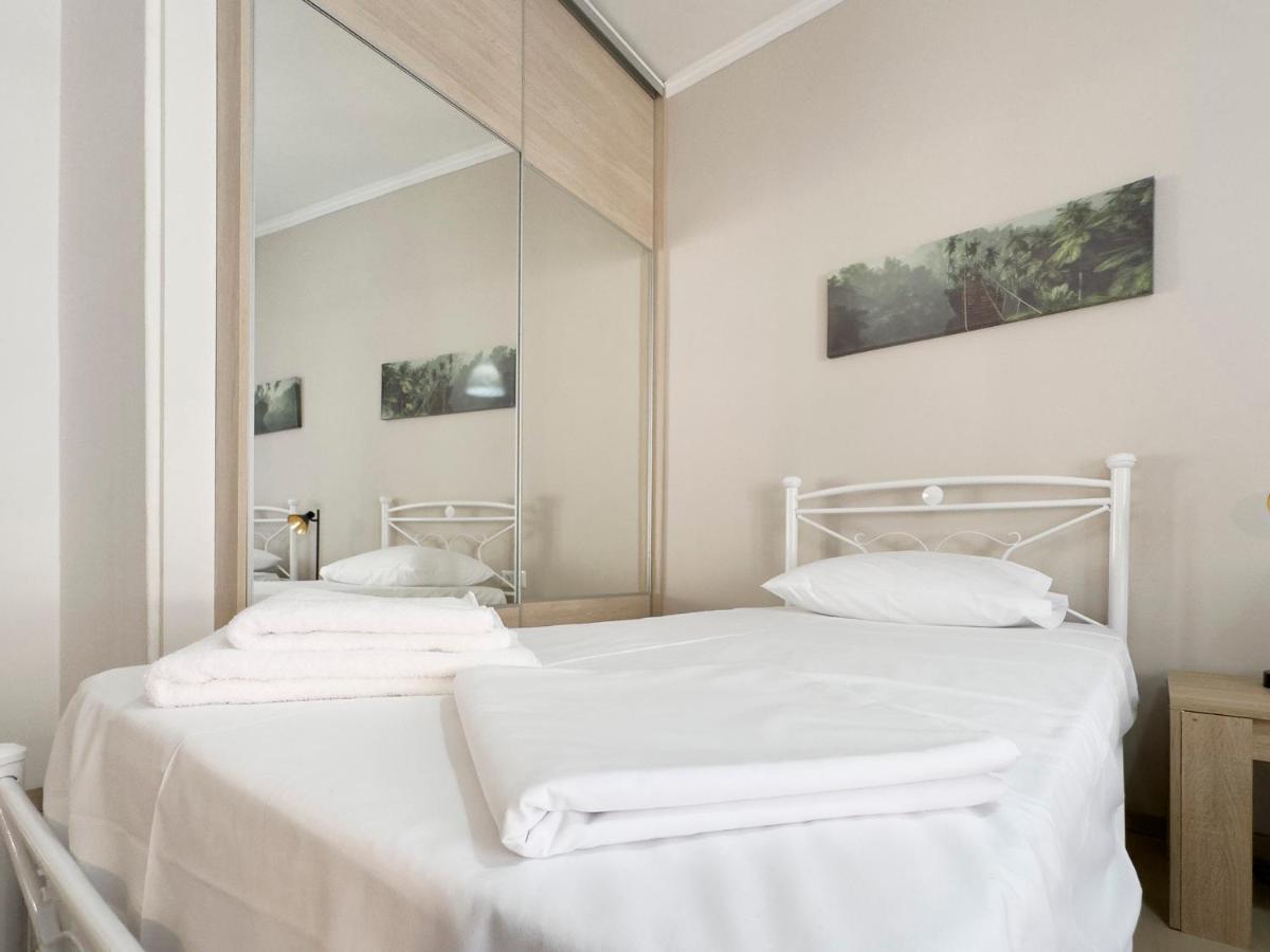 דירות Mihail Voda Modern 55Sqm In אתונה מראה חיצוני תמונה