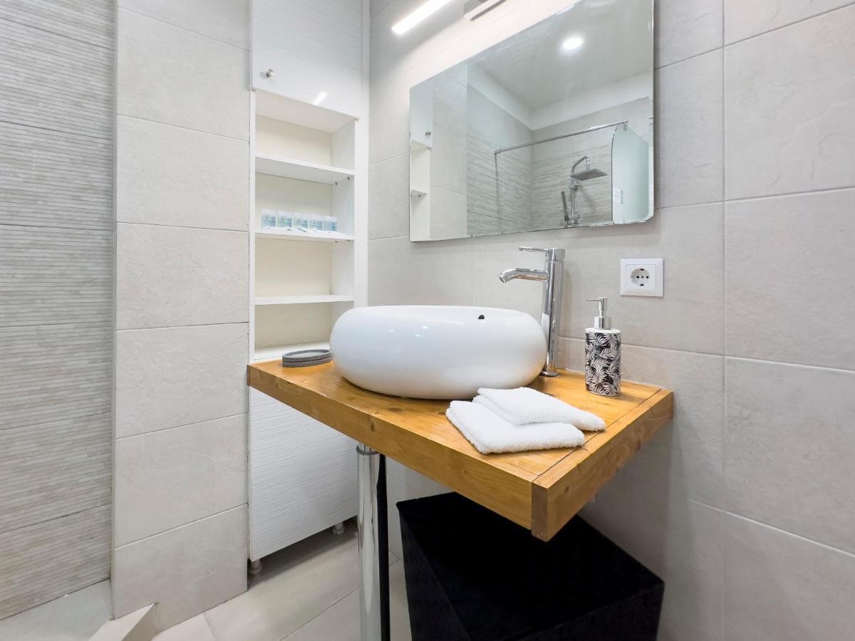 דירות Mihail Voda Modern 55Sqm In אתונה מראה חיצוני תמונה